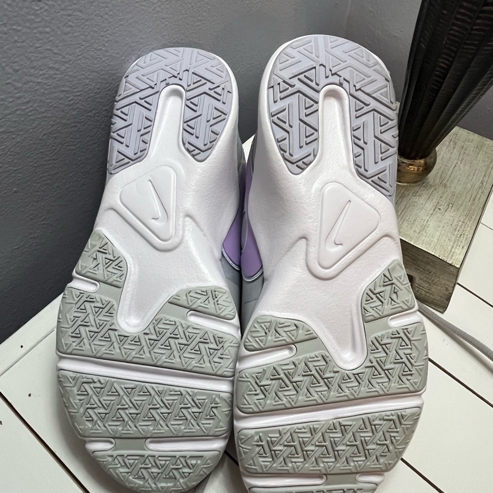 Nike Women's Gray and Lavender Athletic Shoes - Picture 5 of 6
